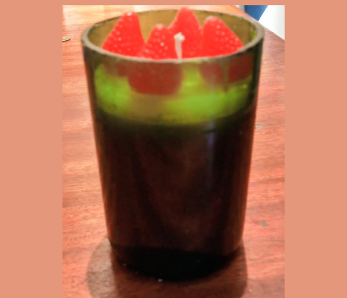 Big Candle with soy strawberries