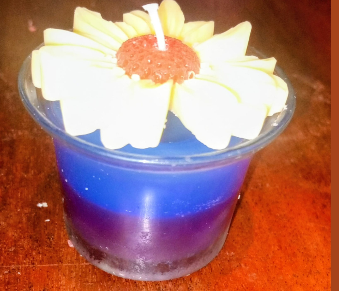 Small trippel color candle